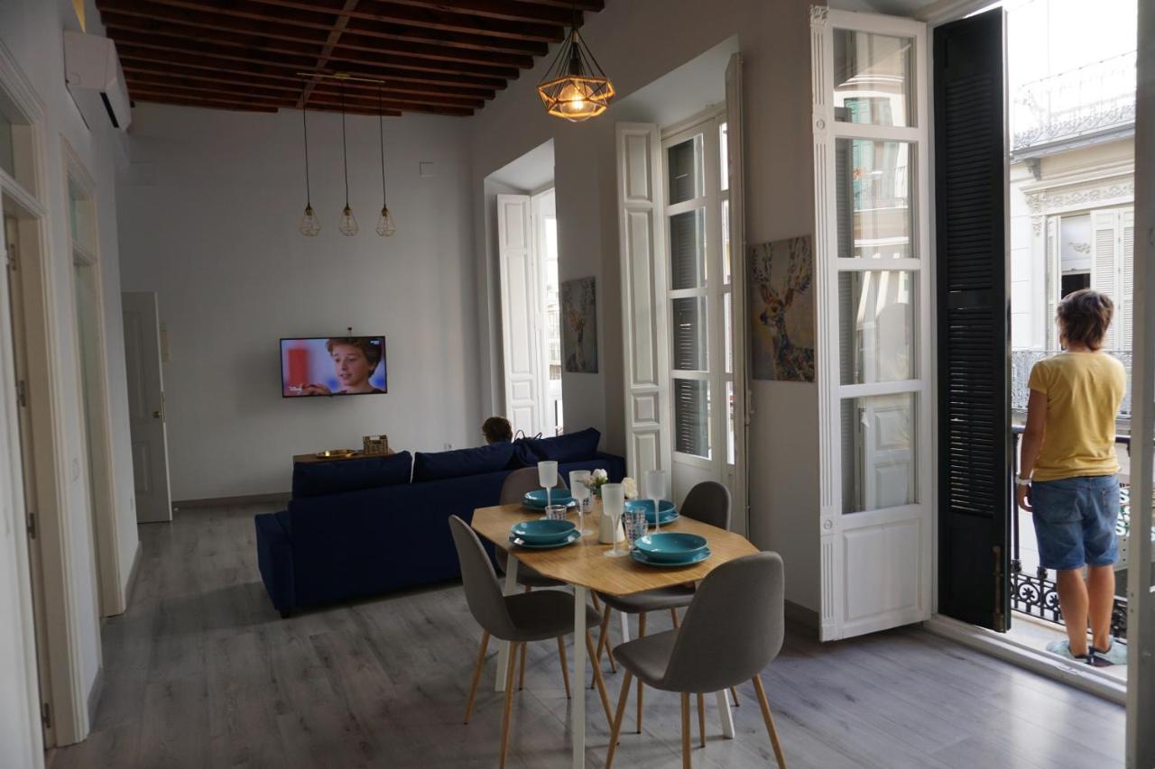 Apartamentos Mediterranea Centro Málaga Buitenkant foto